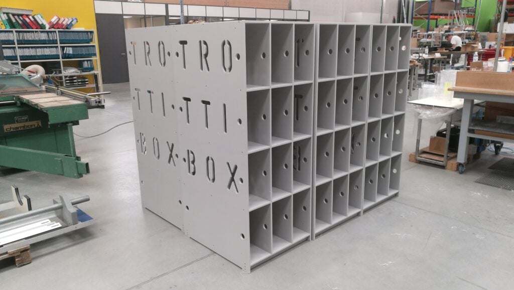 Usinage et assemblage de mobilier urbain